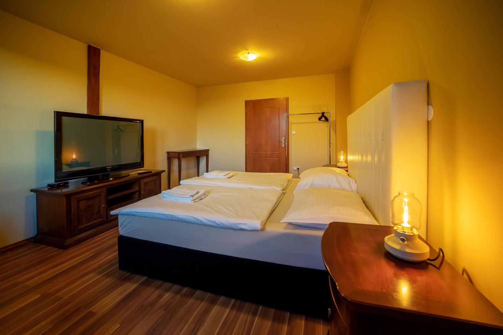 Valnovka Wellness Hotel Kamenice Oda fotoğraf